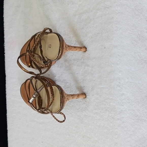BAKERS Brown Metalic Strap Heels.Size 10. - Picture 8 of 12